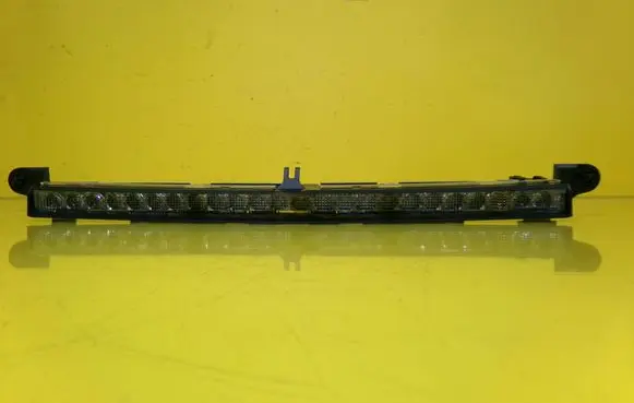 Mercedes-Benz C W203 Third/center stoplight A2038200456