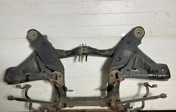 Volkswagen Touareg II Rear subframe 7P0500041