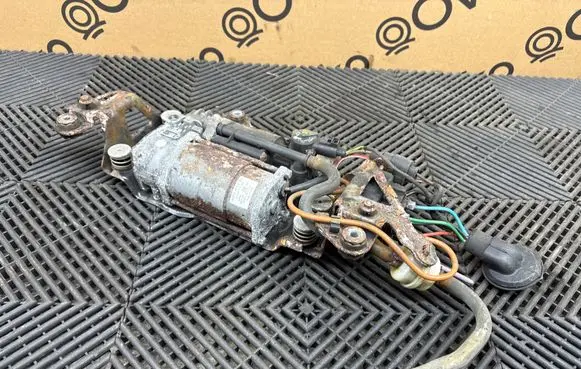 Audi A8 S8 D4 4H Air suspension compressor/pump 4430201871 26071446 0046350111