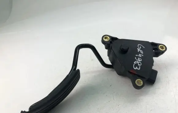 Renault Zoe Accelerator throttle pedal bracket 180021178R