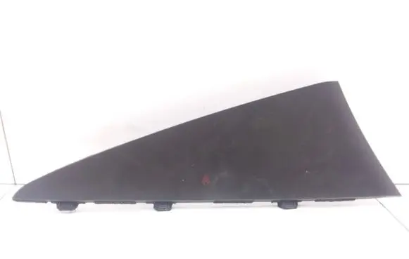 Nissan Primera Seat belt trim 68246AV600