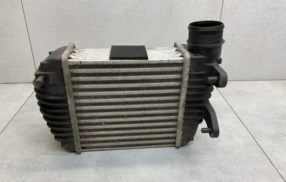 Audi A6 S6 C6 4F Intercooler radiator