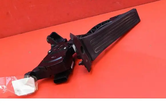 Hyundai i40 Accelerator throttle pedal 327263Z000