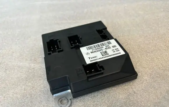 Mercedes-Benz E W211 Comfort/convenience module 2115455332 A2115455332