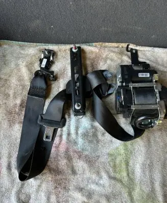 Volvo XC90 Front seatbelt 636198600A 010R0000 637752600A