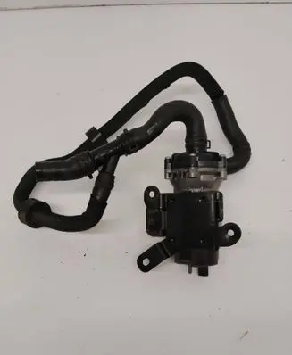 Mercedes-Benz GL X166 Water pump A1665011420