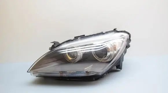 Headlight/headlamp