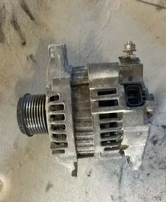 Nissan Patrol Y61 Generator/alternator 23100VC100 LR190752