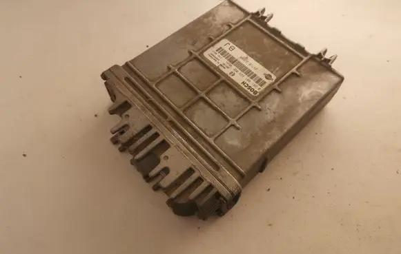 Nissan Primera Engine control unit/module 0281001629 237102J660