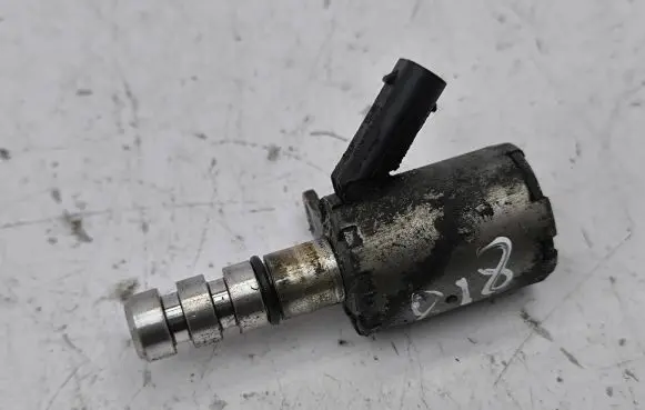 Audi A5 Camshaft vanos timing valve 