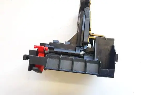 Volvo V50 Seat back rest lock catch 8641848 8613632