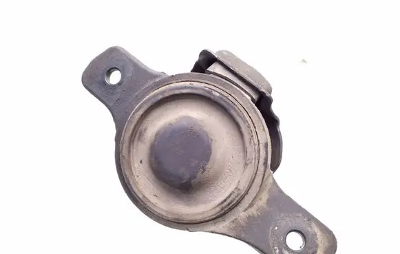 Subaru Forester SH Engine mount bracket 41022AG121