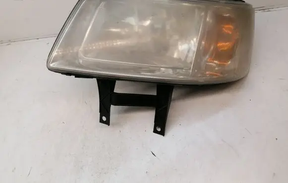 Volkswagen Transporter - Caravelle T5 Headlight/headlamp 1305235738