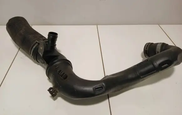 Audi A3 S3 8L Intercooler hose/pipe 1j0129654s