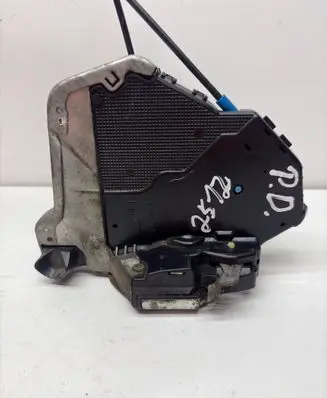 Lexus IS 220D-250-350 Front door lock A046693