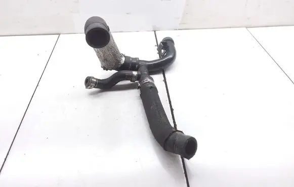 Volkswagen Touareg I Engine coolant pipe/hose 059121163F