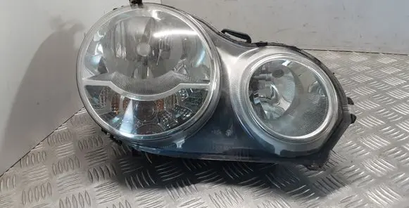 Volkswagen Polo Headlight/headlamp 0301190202
