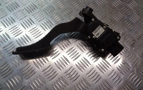 KIA Ceed Accelerator pedal position sensor 070901J0618
