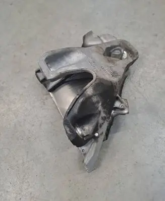 BMW X5 F15 Engine mounting bracket 8079989