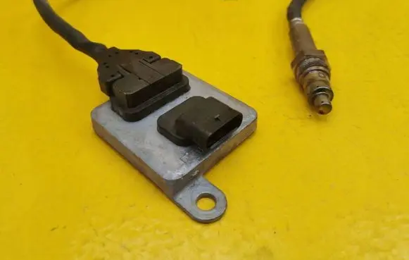 Mercedes-Benz Vito Viano W447 Lambda probe sensor A0009058511