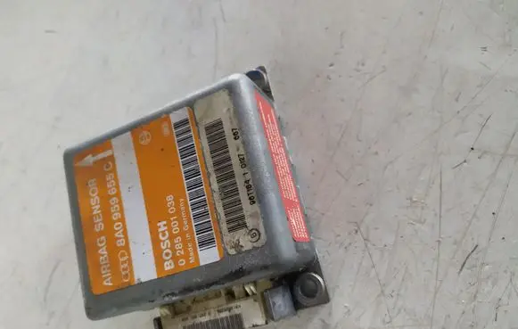 Audi A4 S4 B5 8D Airbag control unit/module 8A0959655C 0285001038