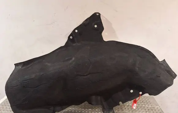 Renault Austral Exhaust heat shield S17986551 747511587R