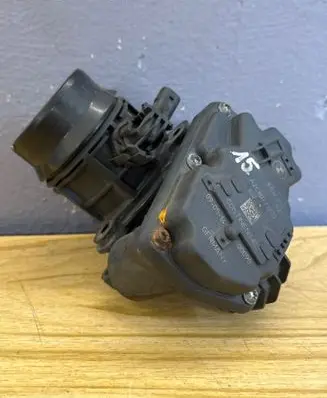 BMW 5 F10 F11 Throttle valve 13548512452 A2C80221200