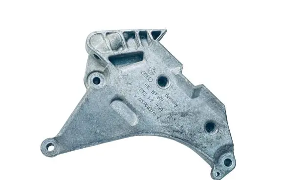 Volkswagen PASSAT CC Engine mounting bracket 03L199207