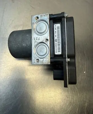 Audi A4 S4 B8 8K ABS Pump 8K0907379CP