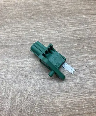 Volkswagen PASSAT B6 Airbag deployment crash/impact sensor 3C0909606