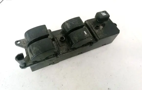 Mitsubishi Lancer X Electric window control switch 8608A160 C8D-D640M