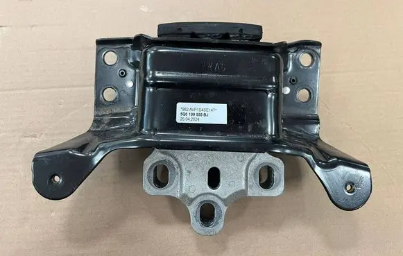 Cupra Formentor Engine mount bracket 5Q0199555BJ 25042024