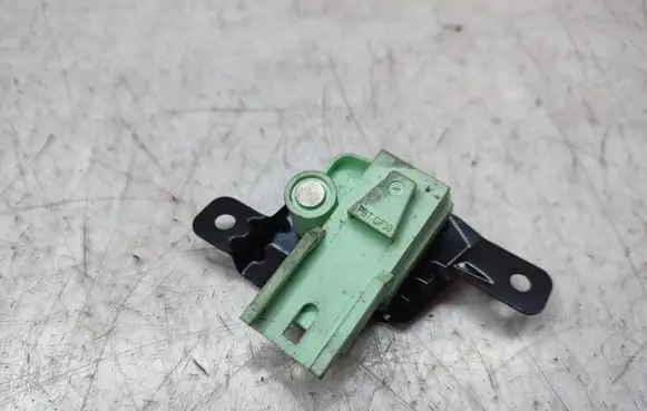 BMW X3 E83 Airbag deployment crash/impact sensor 3418539