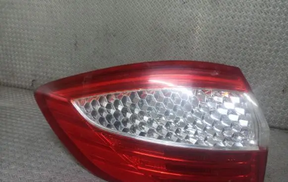 Ford Mondeo MK IV Rear/tail lights 7S7113405B