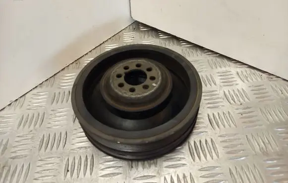 Volkswagen PASSAT B5.5 Crankshaft pulley 059105251M