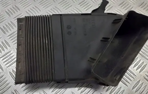 Audi A4 S4 B6 8E 8H Intake resonator 8E0129617