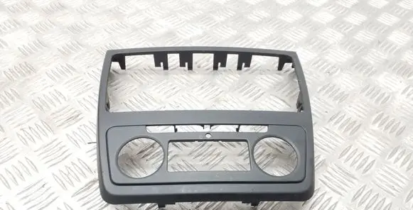 Skoda Yeti (5L) Radio/GPS head unit trim 5L0858069H