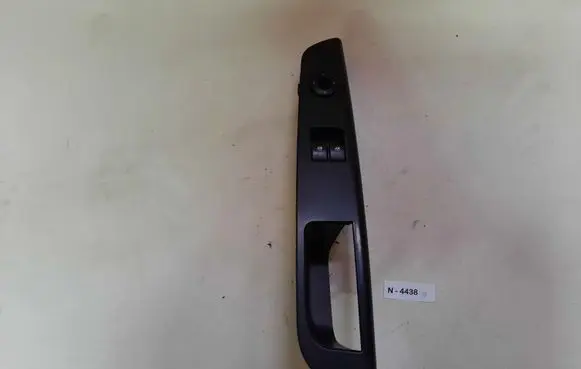 KIA Ceed Electric window control switch 935701H020