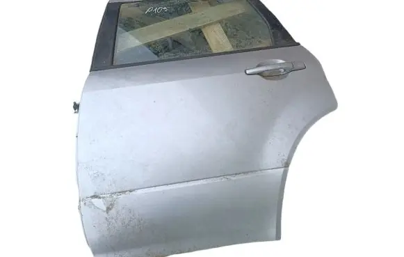 Mitsubishi Outlander Rear door