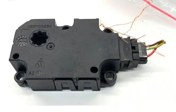 Audi A4 S4 B9 8W Air flap motor/actuator ET416003