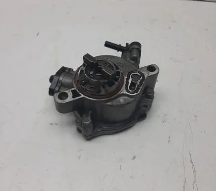 Peugeot 208 II Tandem pump 9804021880