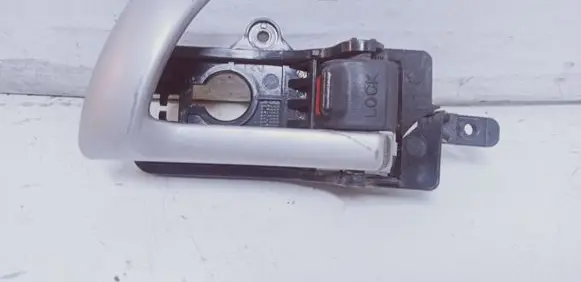 Hyundai Santa Fe Front door interior handle