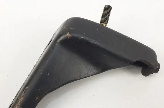 Chrysler PT Cruiser Generator/alternator bracket 