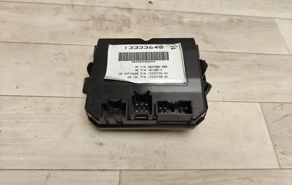 Opel Insignia A Tailgate/trunk control unit/module 13333640 1013033 3027909B00