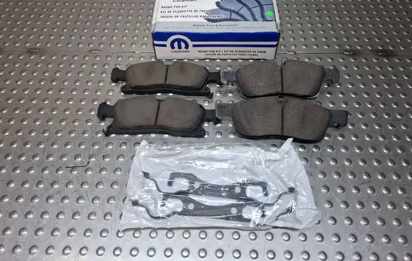 Jeep Grand Cherokee Brake pads (front) V1012369AA