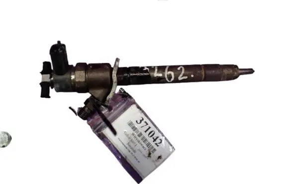 Volvo S60 Fuel injector