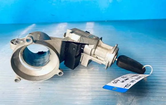 Opel Corsa D Ignition lock 56155E