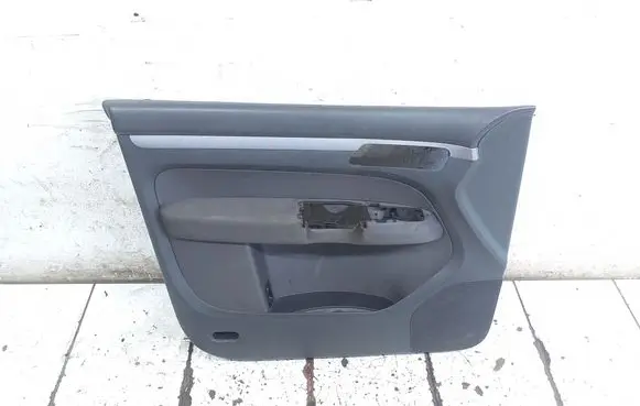 Volkswagen Touran I Front door card panel trim 1T1867011L