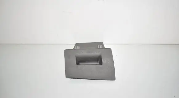 BMW 2 F46 Glove box 9262975 9316716 51459316716