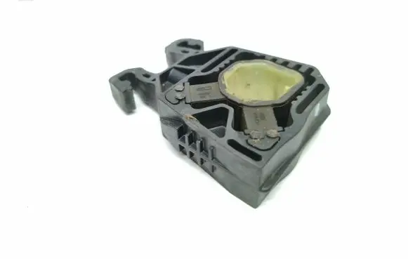 Volkswagen T-Roc Radiator mount bracket 5Q0121367F